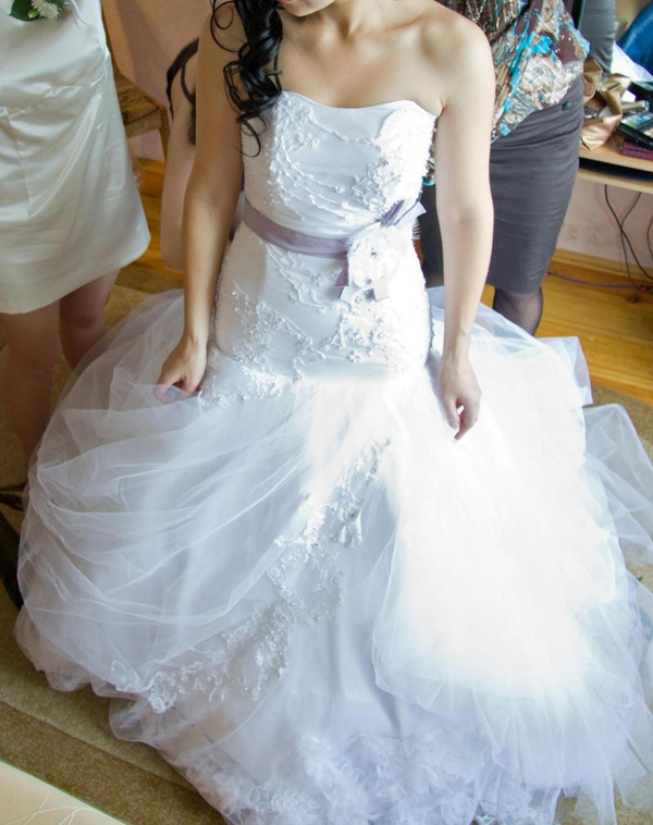 продам шикарное свадебное платье. модель 2012 года 3